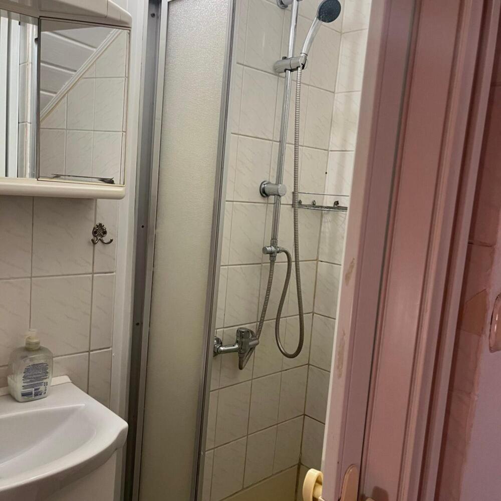 Bed and Breakfast Lenzl's Panzió Szigetvár Esterno foto